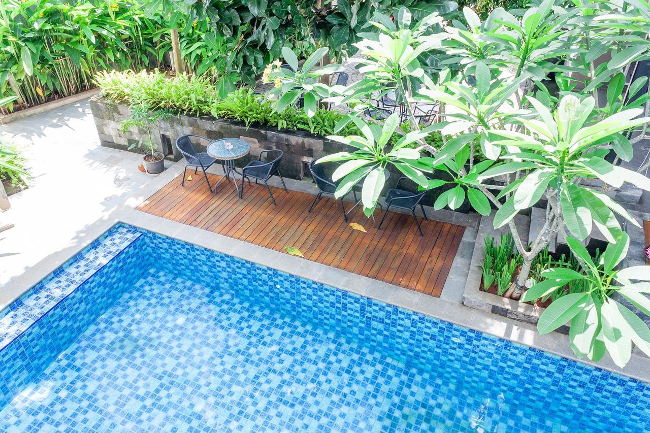 Griya Regato Hotel Jakarta Exterior photo